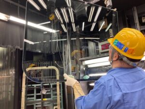 京都事業所／ガラス製造加工ライン業務（正社員）